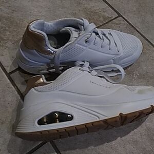 Skechers White and Gold Kids Sneakers